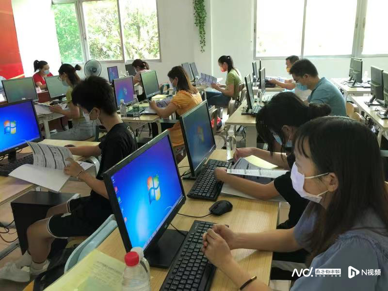 巾幗在行動、服務促發(fā)展 松崗開展賦能企業(yè)員工基礎軟件技術服務技能培訓